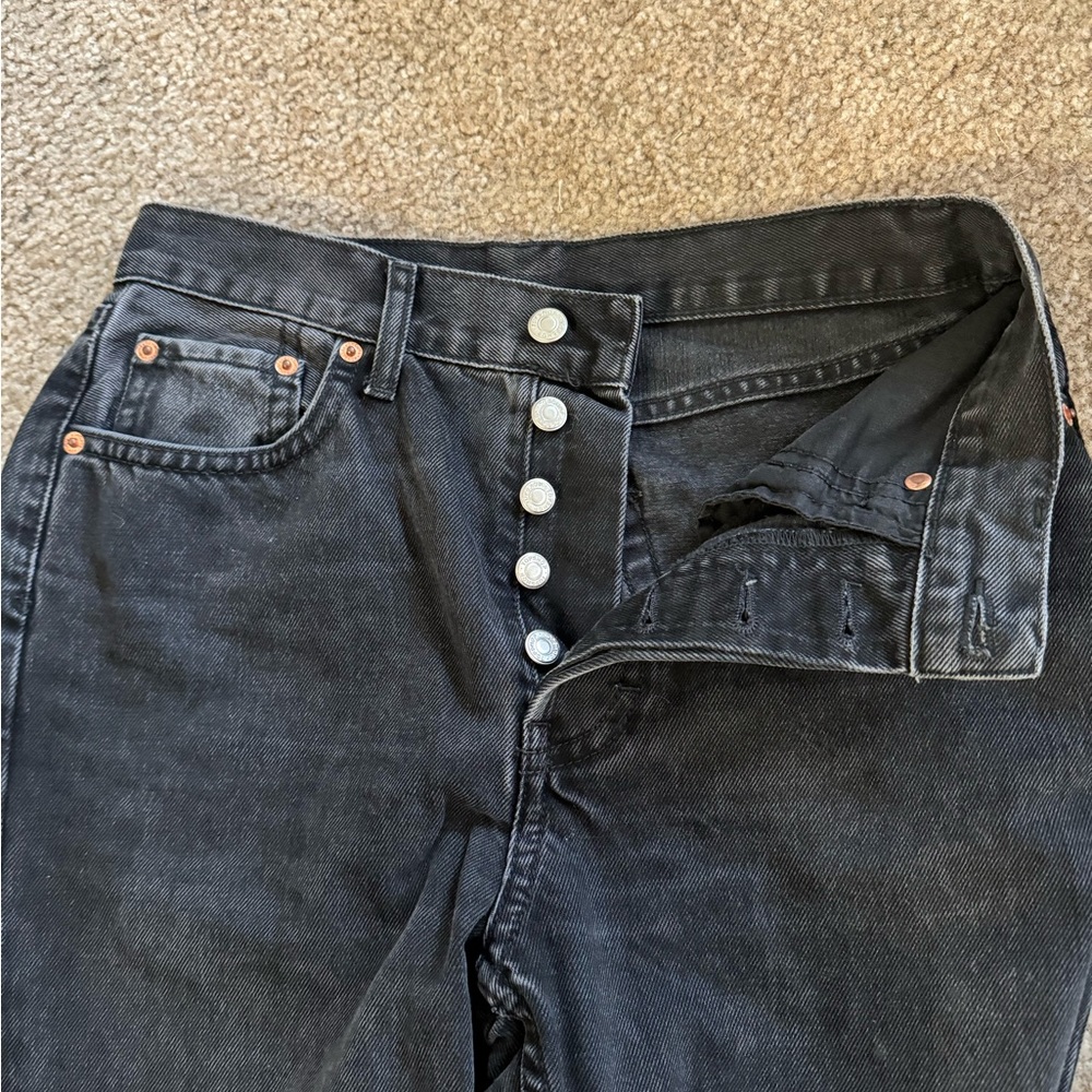 Black high wasted jeans
